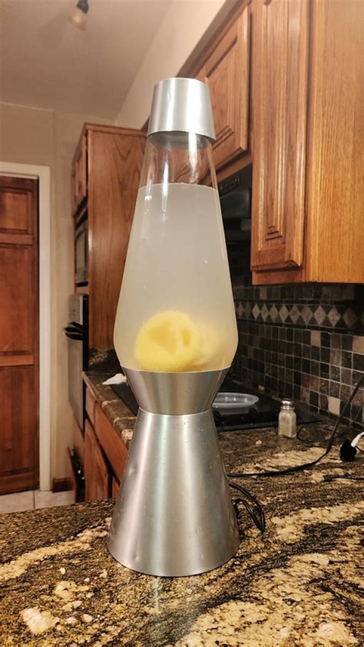 Can lava lamps explode?